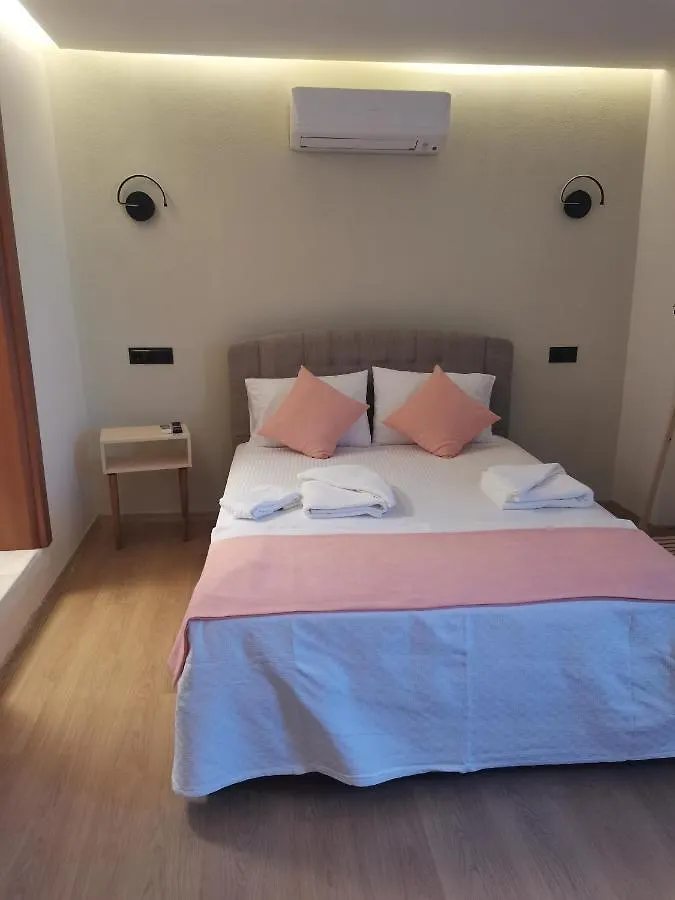 Han/Misafirhane Siğacik Sen Konuk Evı Seferihisar